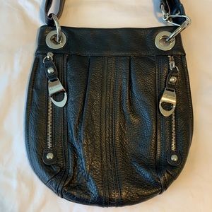 B. Makowsky black leather bag